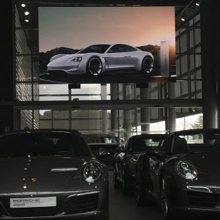Mur led intérieur de Porsche Lyon